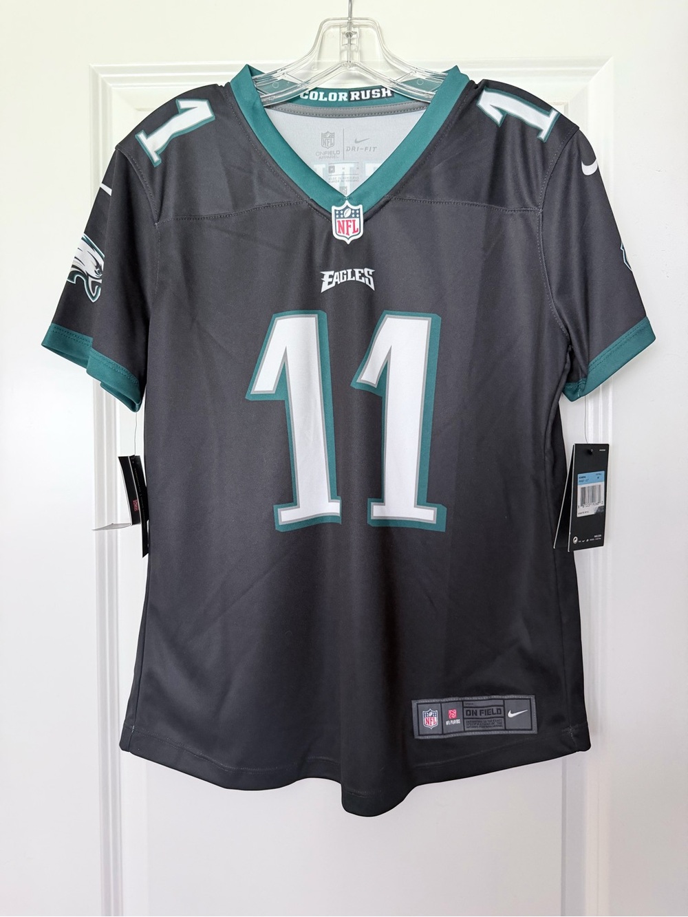 Nike Women’s Philadelphia Eagles Carson Wentz Jersey